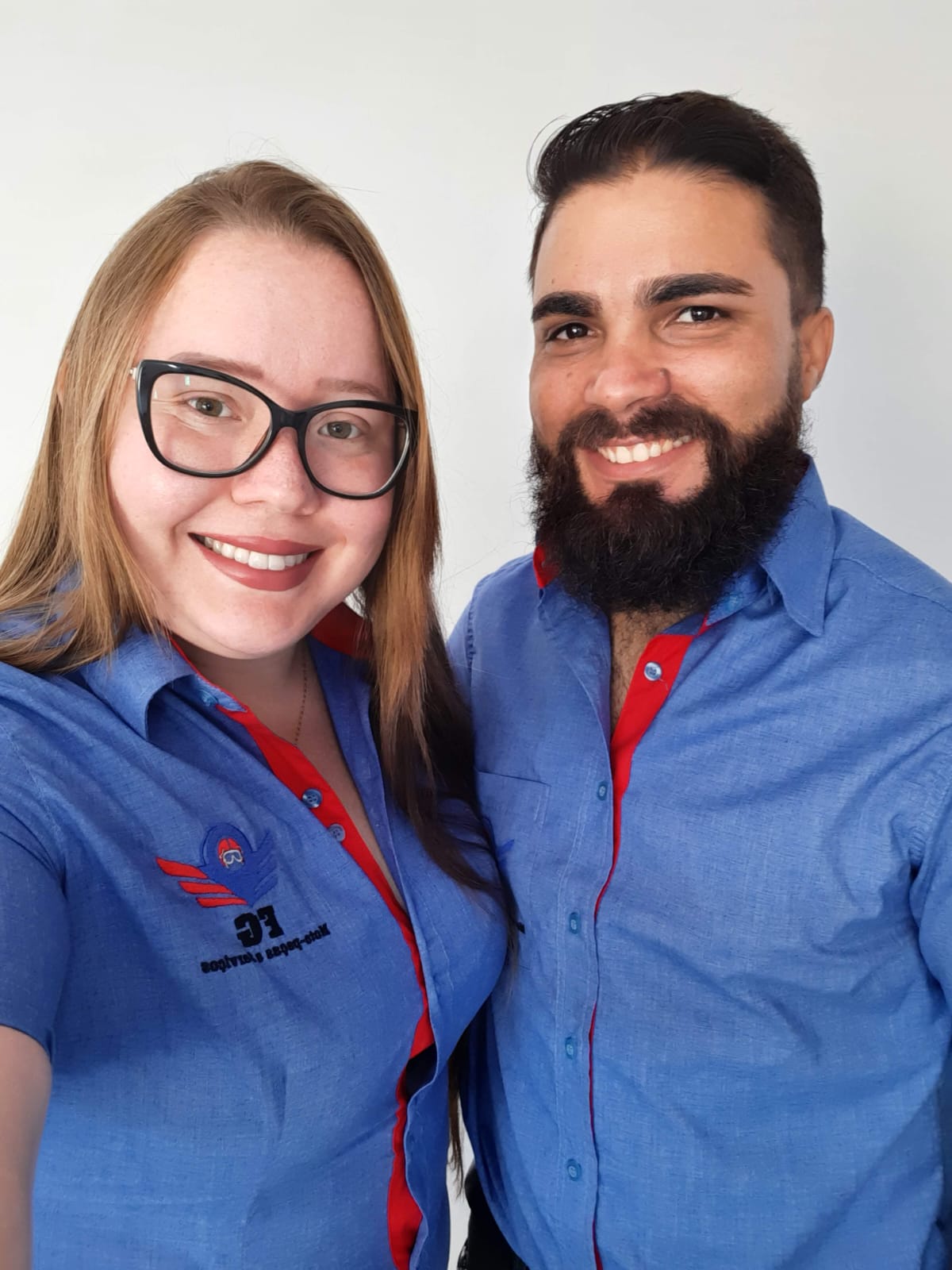 Fagne e Gabriella, fundadores da Oficina FG Motos